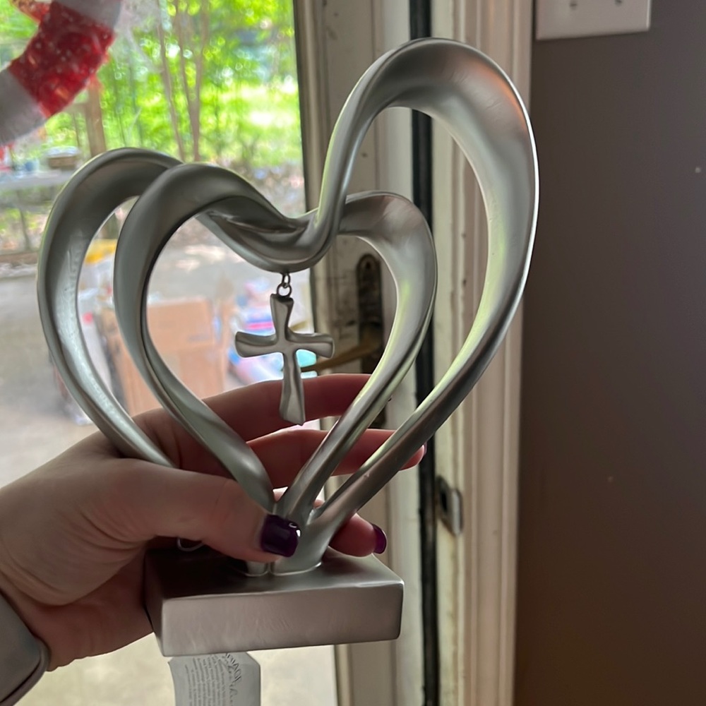 Double heart/cross home decor